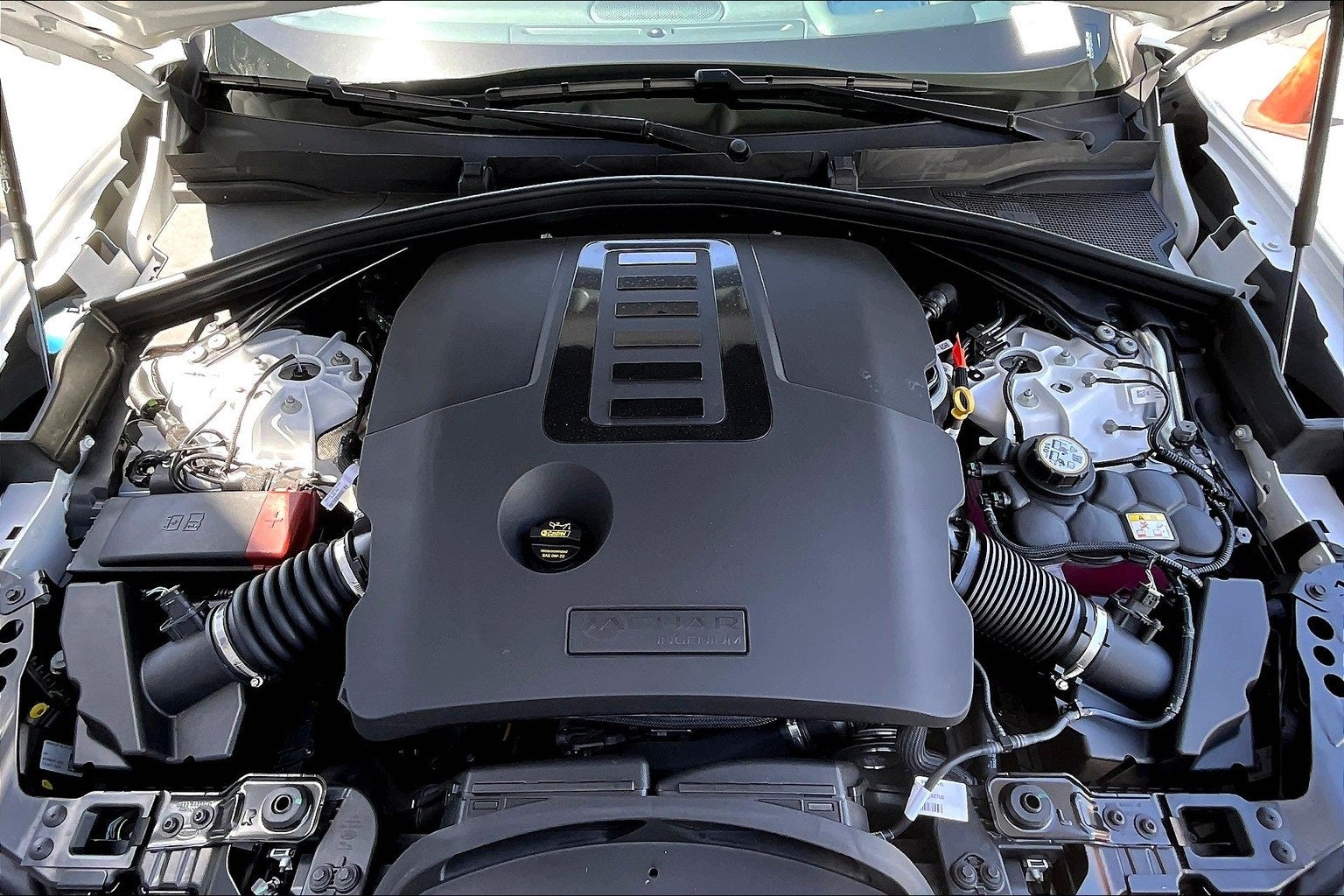 2026 Jaguar F-PACE P400 R-Dynamic S