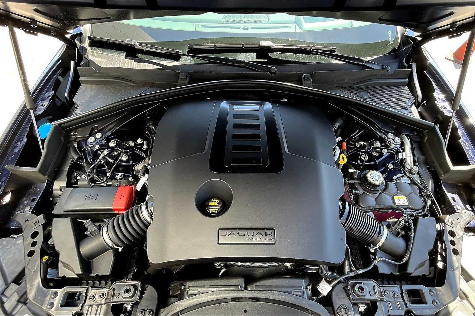 2025 Jaguar F-PACE P400 R-Dynamic S