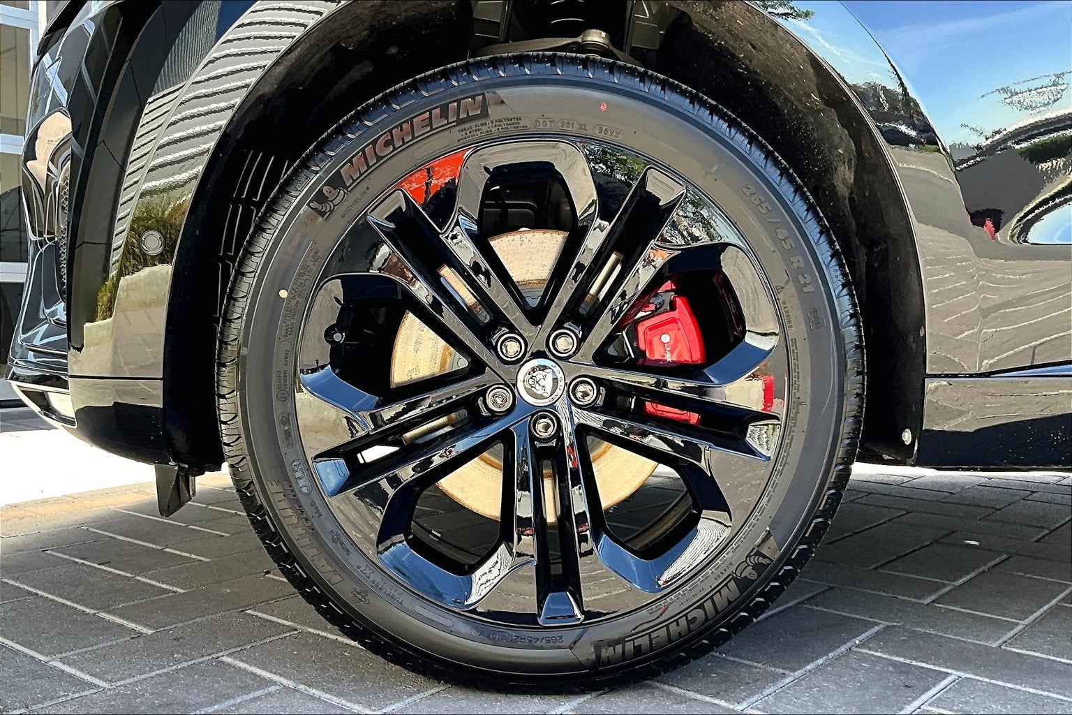 2026 Jaguar F-PACE P400 R-Dynamic S