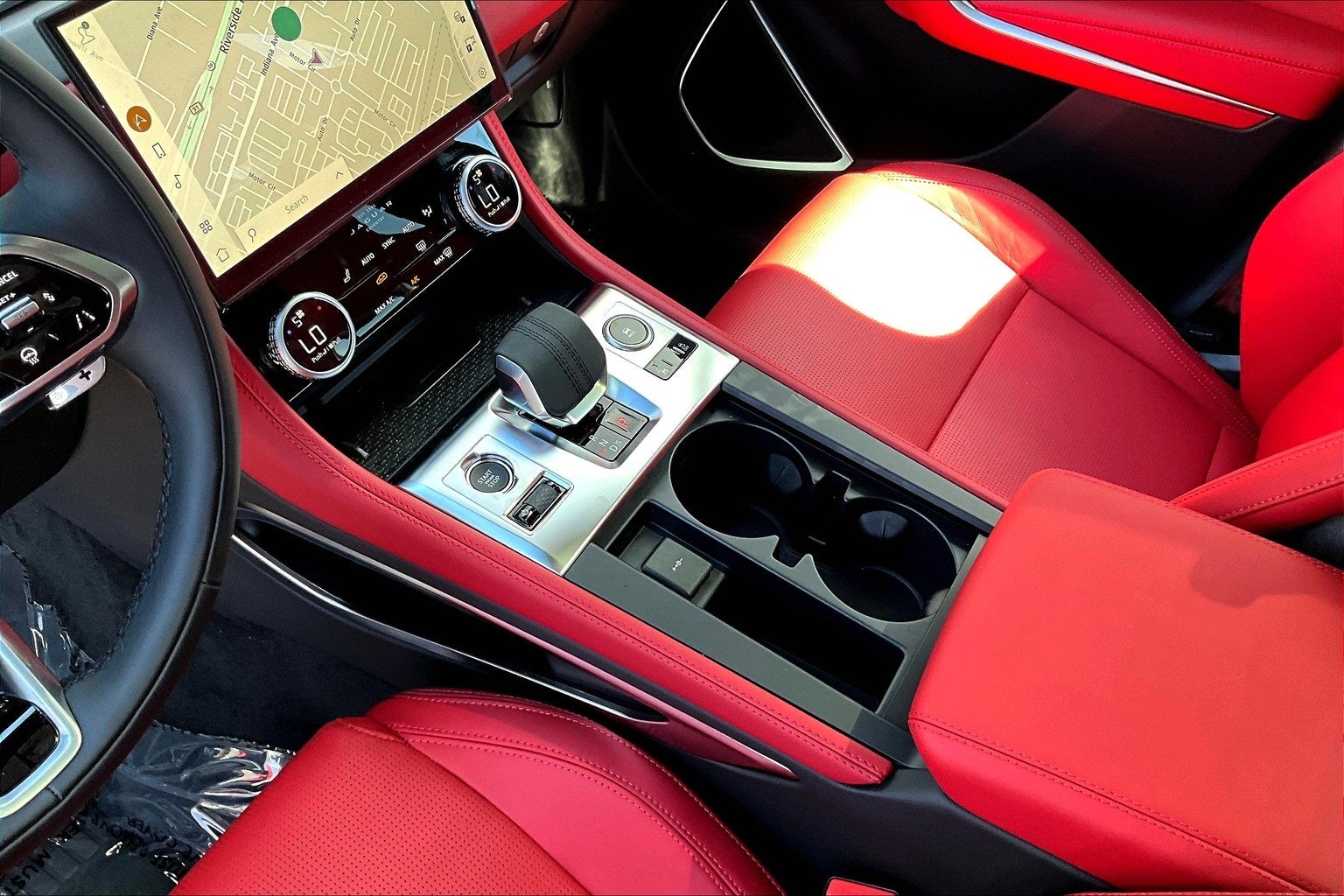 2026 Jaguar F-PACE P400 R-Dynamic S