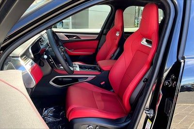 2026 Jaguar F-PACE P400 R-Dynamic S