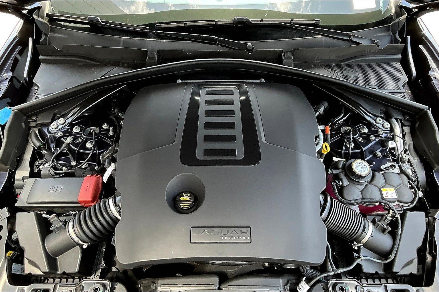 2026 Jaguar F-PACE P400 R-Dynamic S