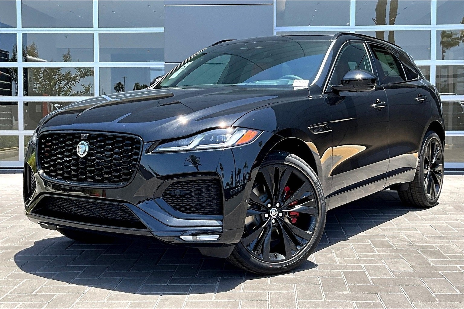 2026 Jaguar F-PACE P400 R-Dynamic S