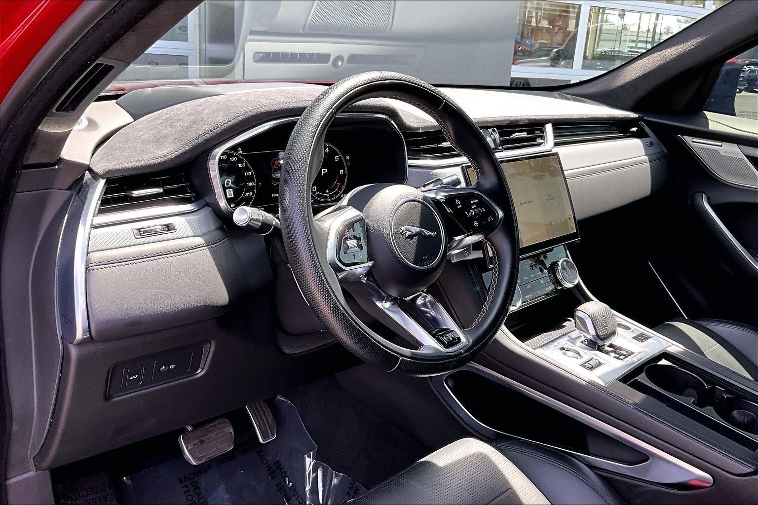 2022 Jaguar F-PACE SVR