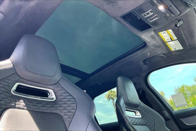 2022 Jaguar F-PACE SVR