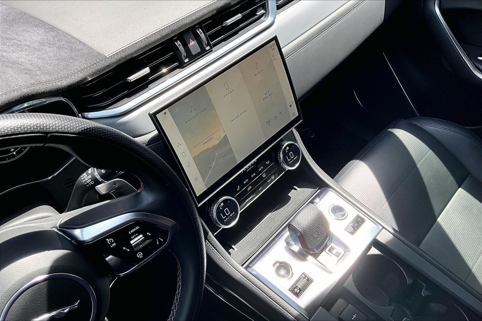 2022 Jaguar F-PACE SVR