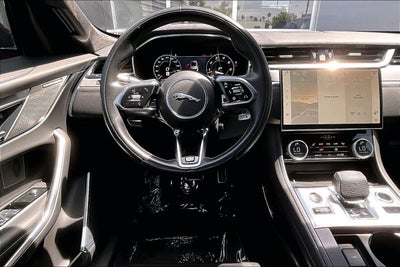 2022 Jaguar F-PACE SVR