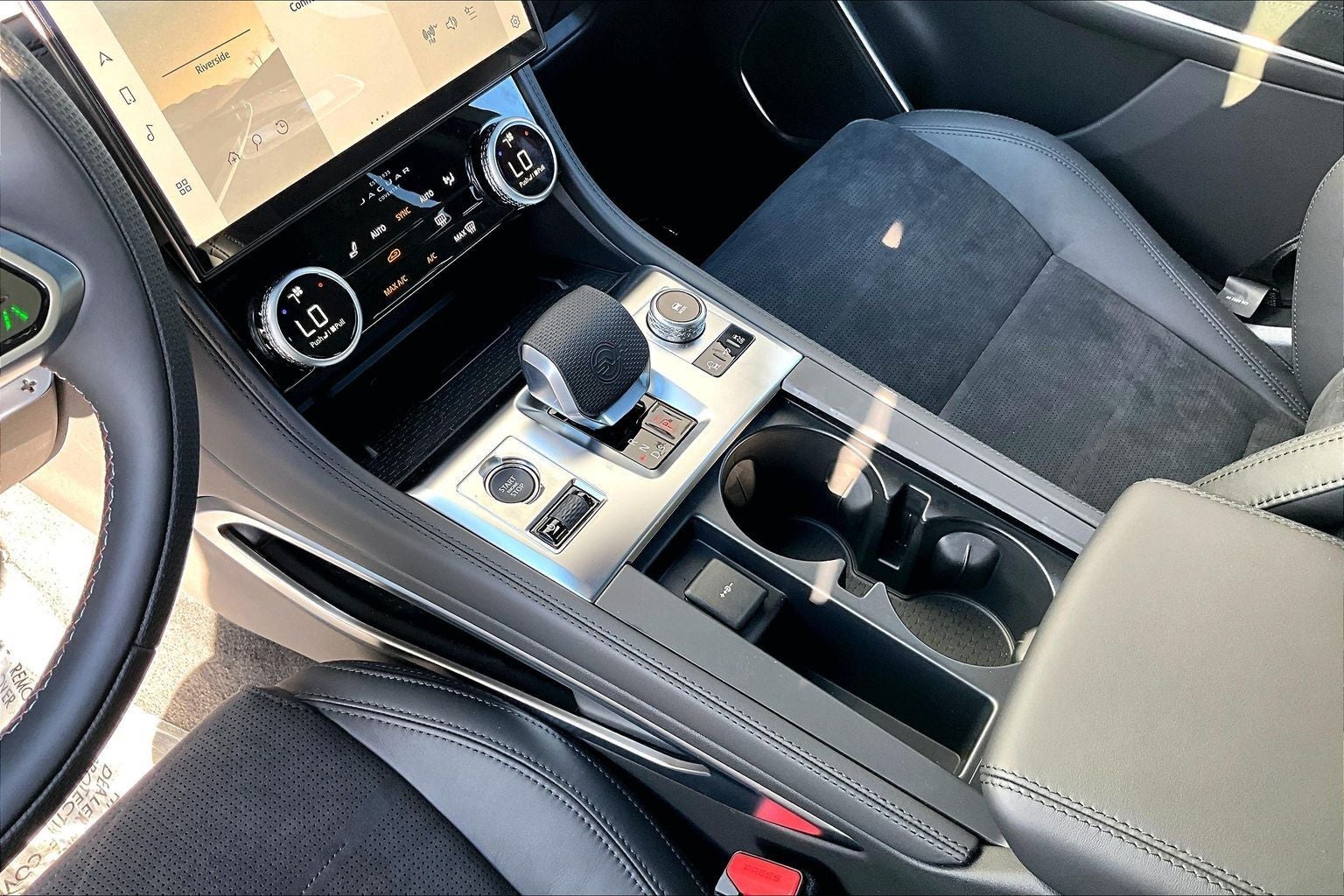 2026 Jaguar F-PACE SVR Final Edition