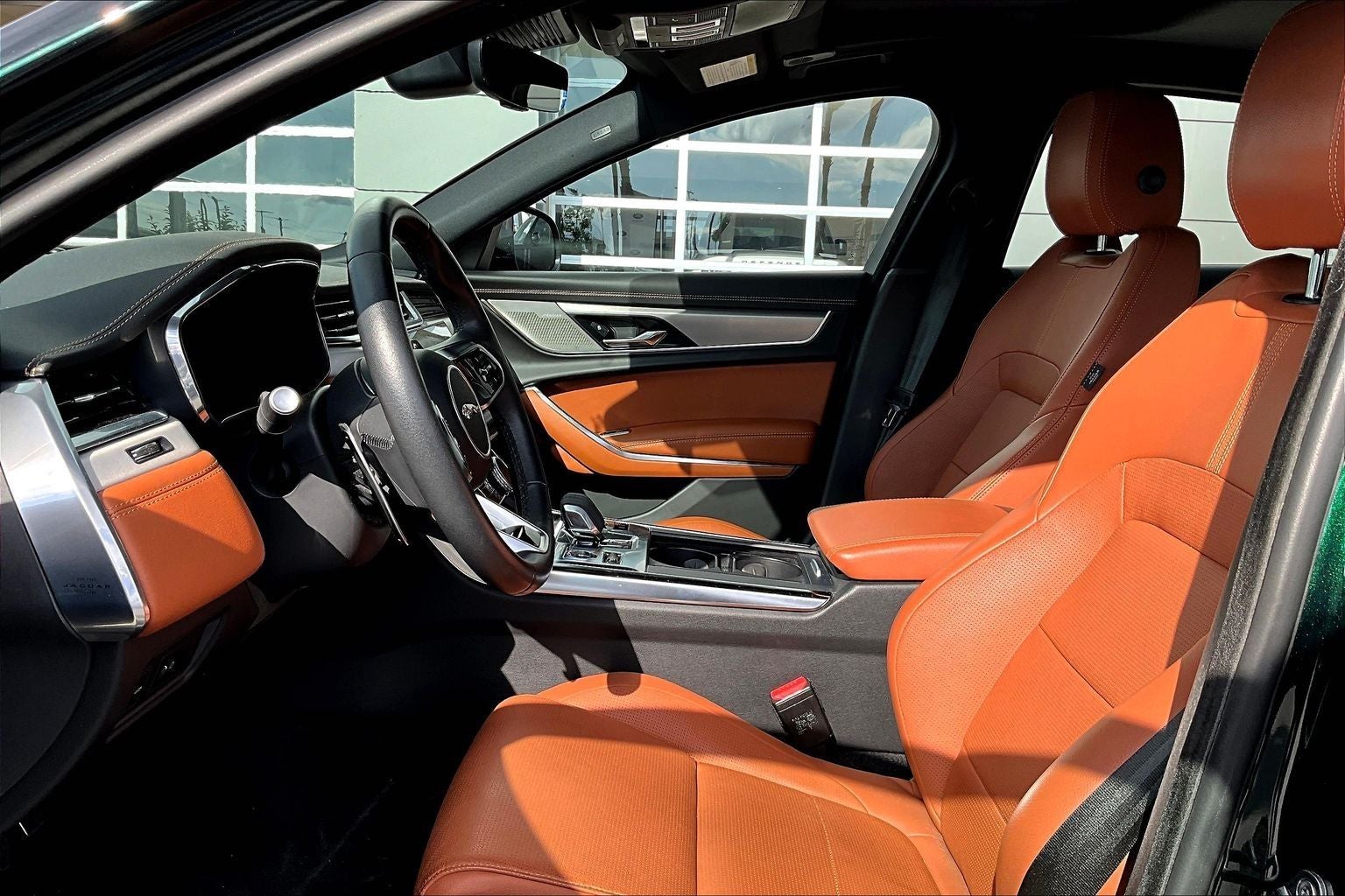 2024 Jaguar XF R-Dynamic SE