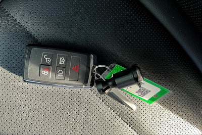 2024 Jaguar XF R-Dynamic SE