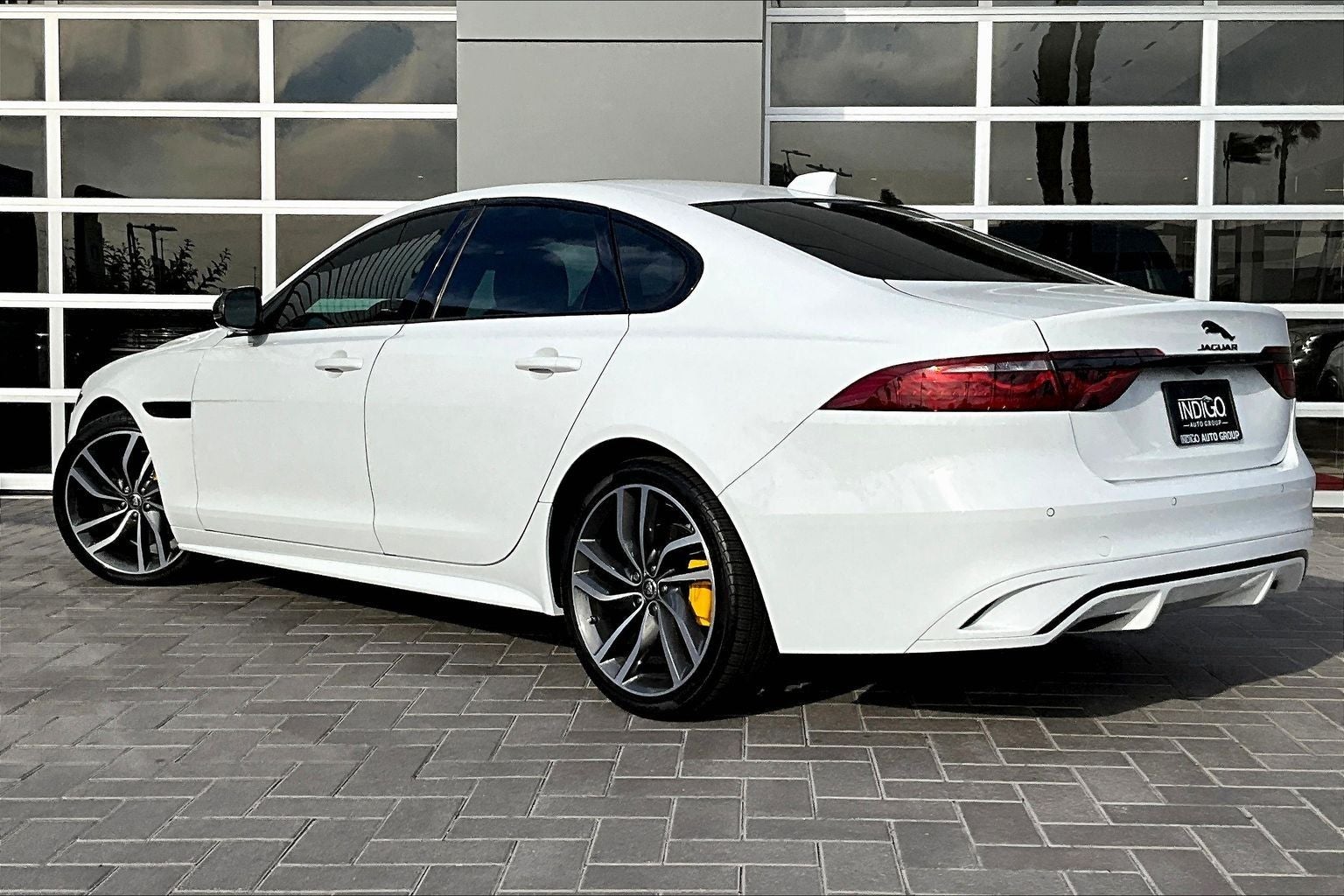 2024 Jaguar XF R-Dynamic SE
