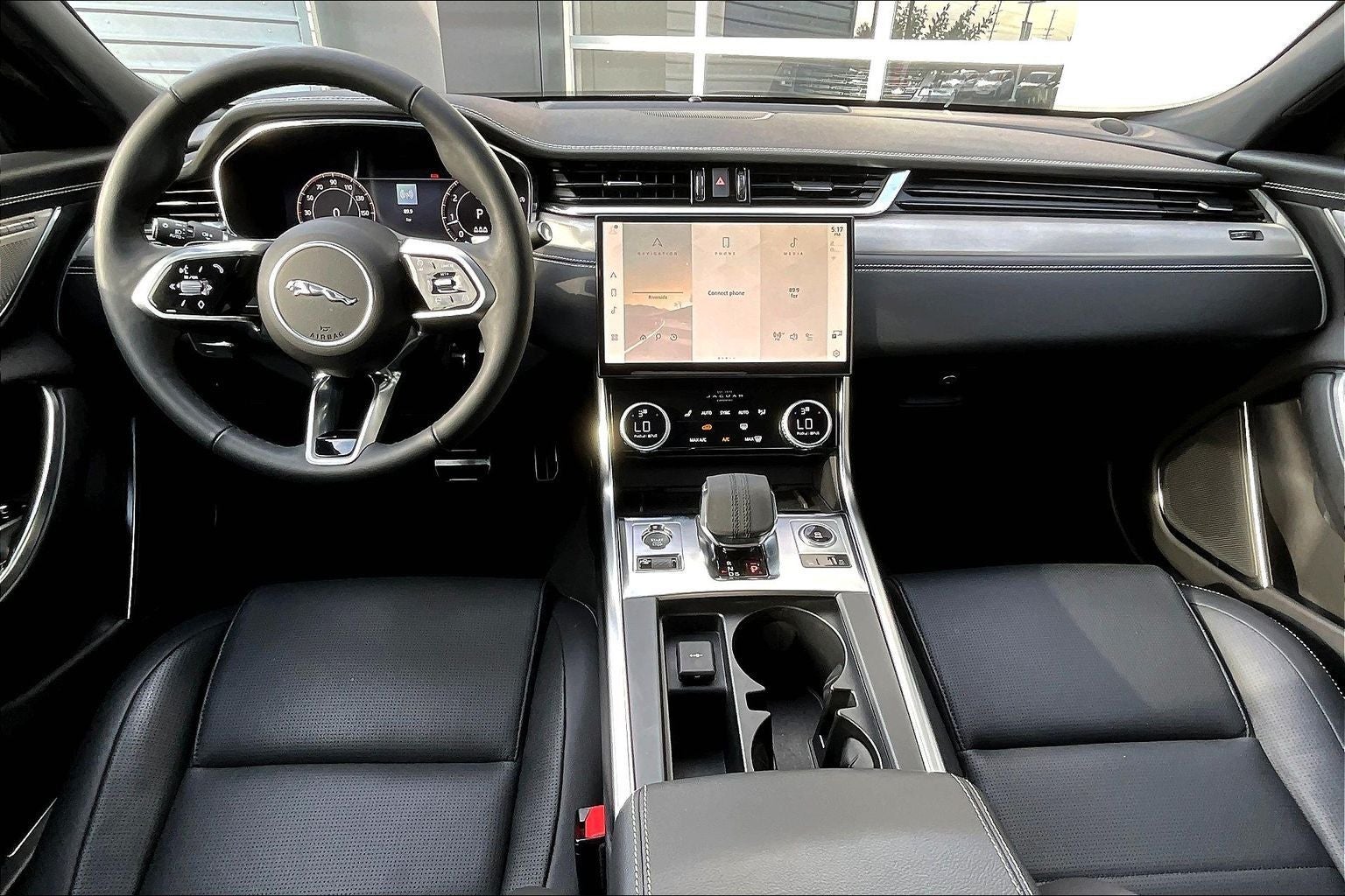 2024 Jaguar XF R-Dynamic SE