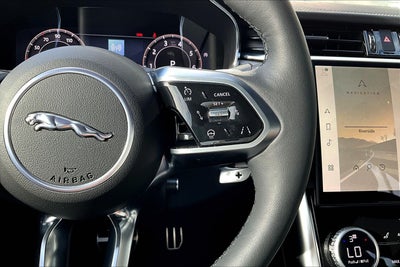 2024 Jaguar XF R-Dynamic SE