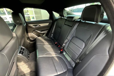 2024 Jaguar XF R-Dynamic SE