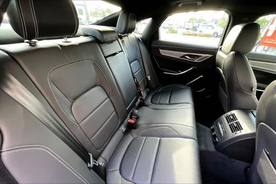 2024 Jaguar XF R-Dynamic SE