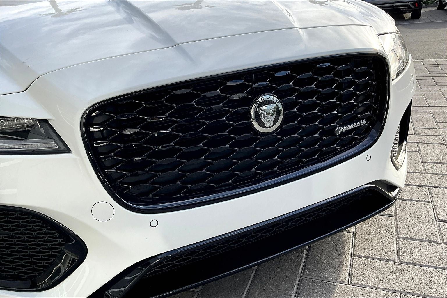 2024 Jaguar XF R-Dynamic SE