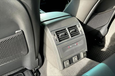 2024 Jaguar XF R-Dynamic SE