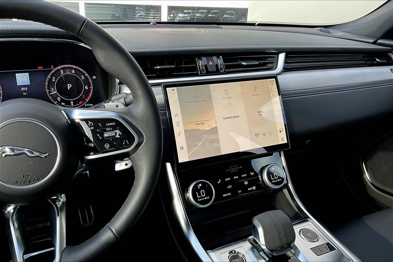 2024 Jaguar XF R-Dynamic SE