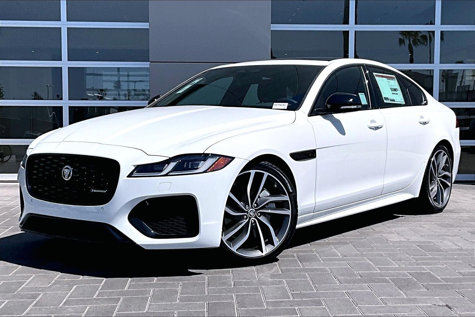 2024 Jaguar XF R-Dynamic SE