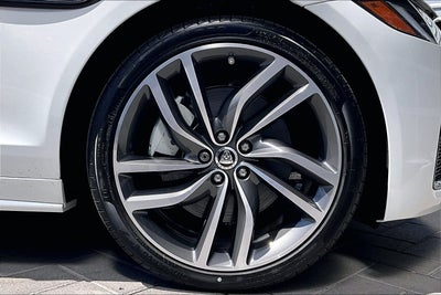 2024 Jaguar XF R-Dynamic SE