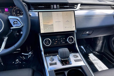 2024 Jaguar XF R-Dynamic SE