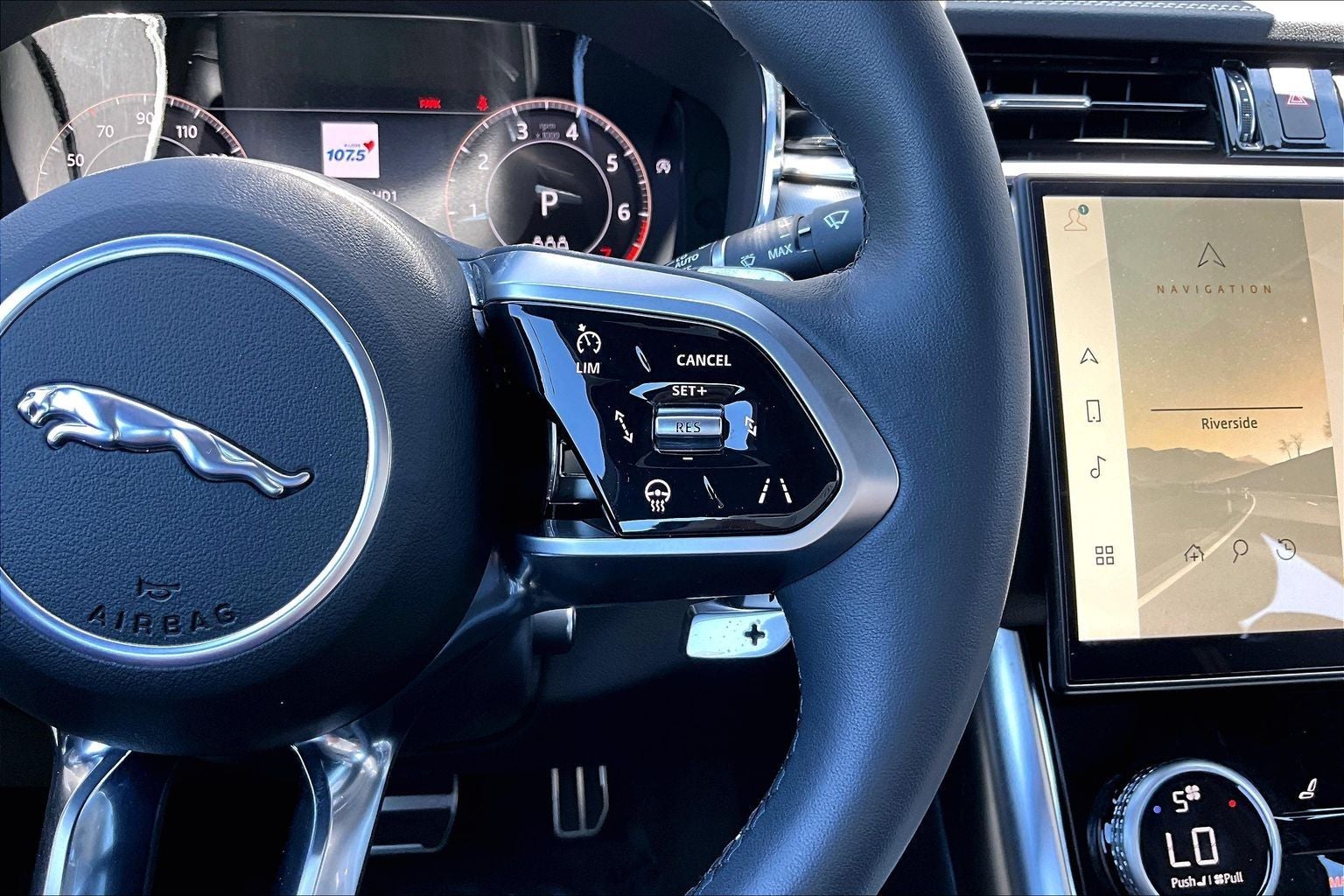 2024 Jaguar XF R-Dynamic SE