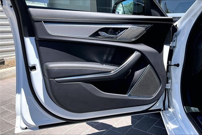2024 Jaguar XF R-Dynamic SE
