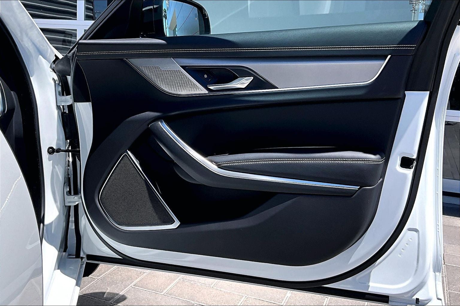 2024 Jaguar XF R-Dynamic SE