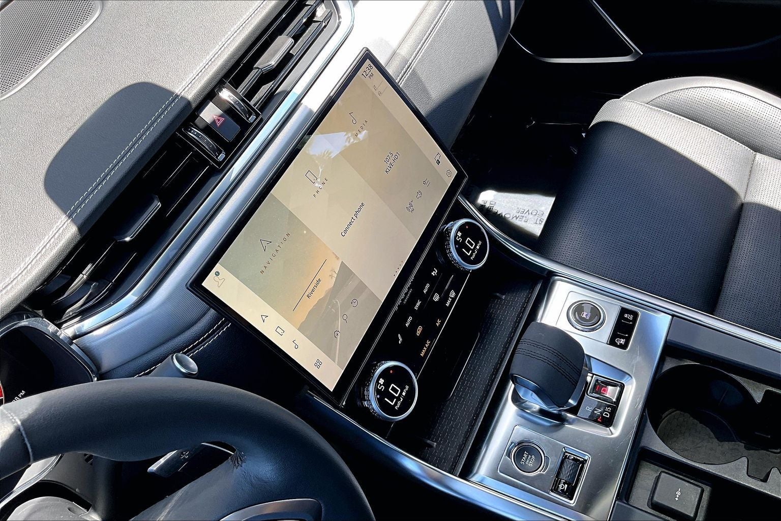 2024 Jaguar XF R-Dynamic SE