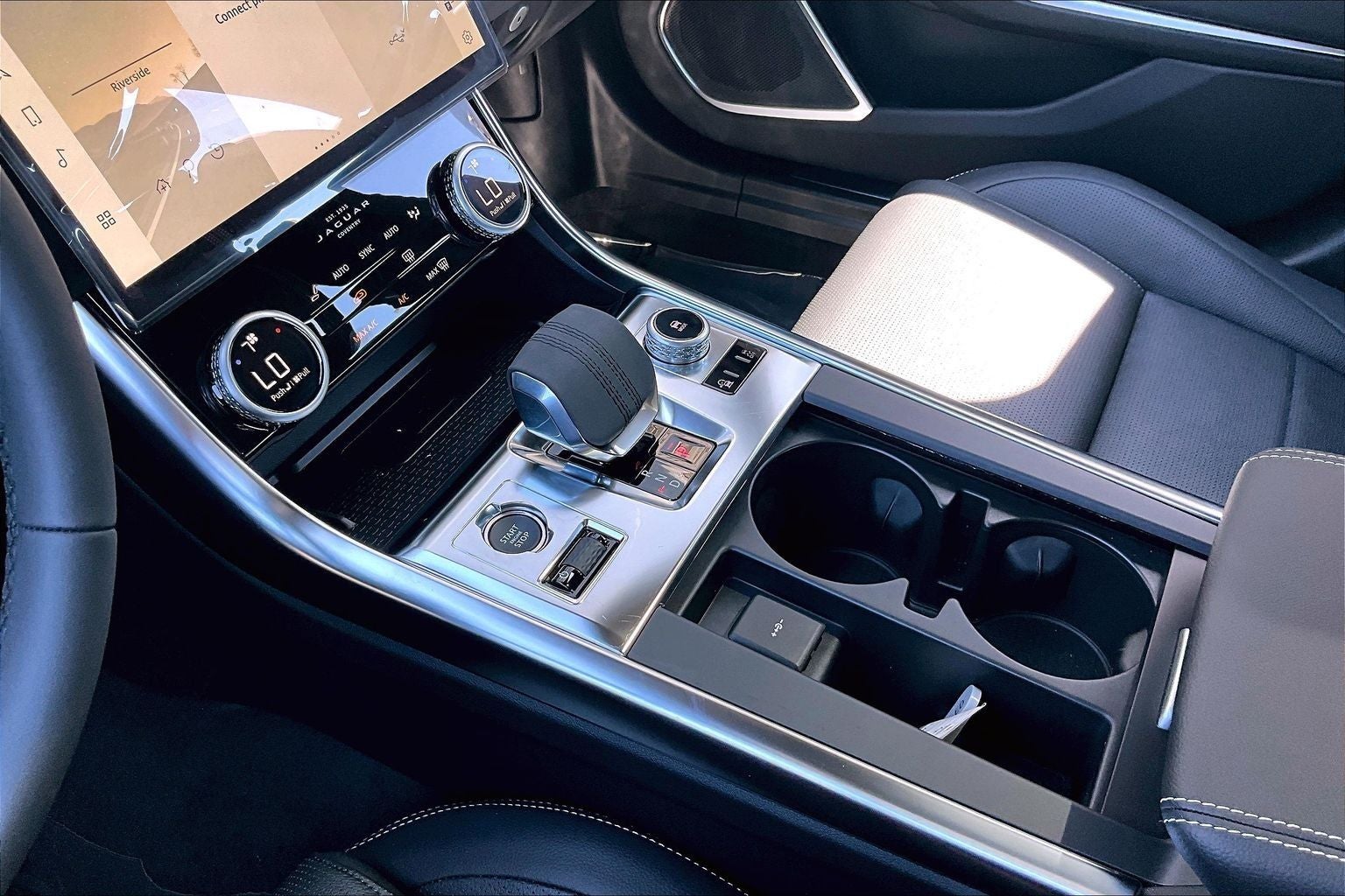 2024 Jaguar XF R-Dynamic SE