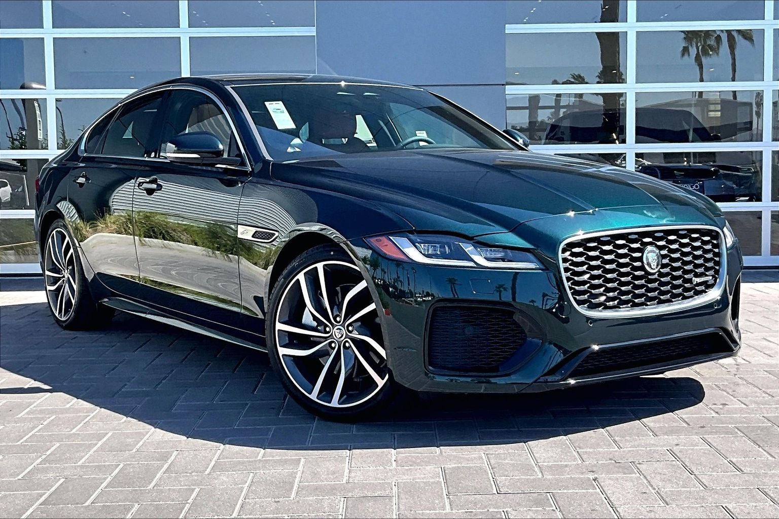2024 Jaguar XF R-Dynamic SE