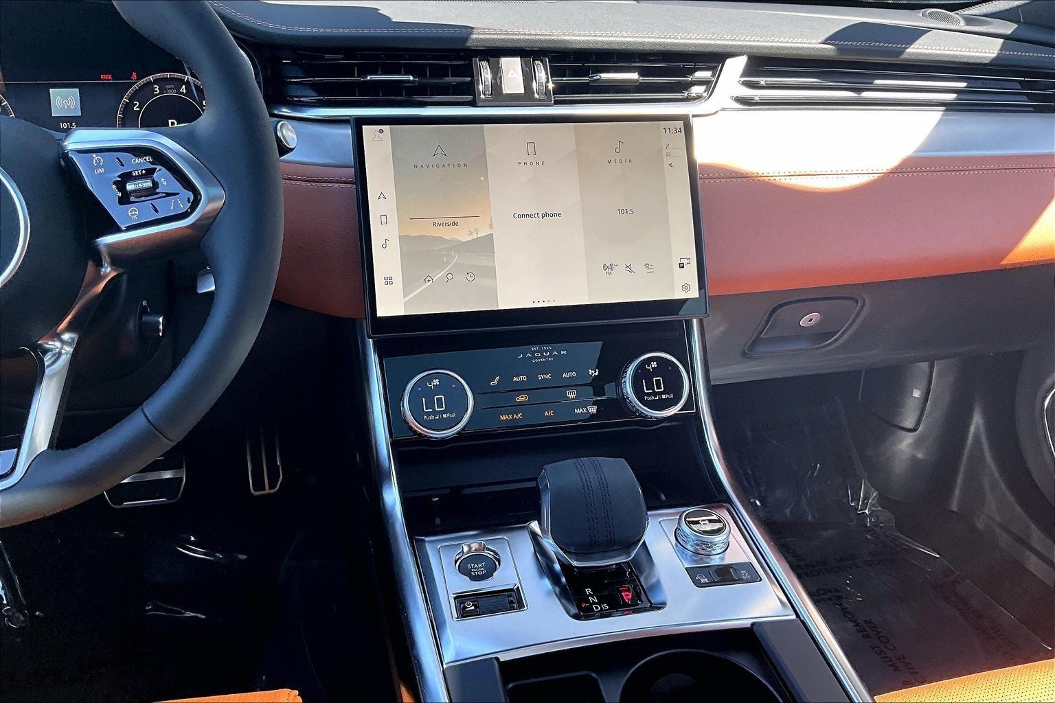 2024 Jaguar XF R-Dynamic SE