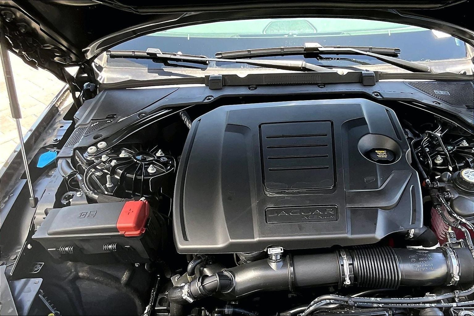 2024 Jaguar XF R-Dynamic SE