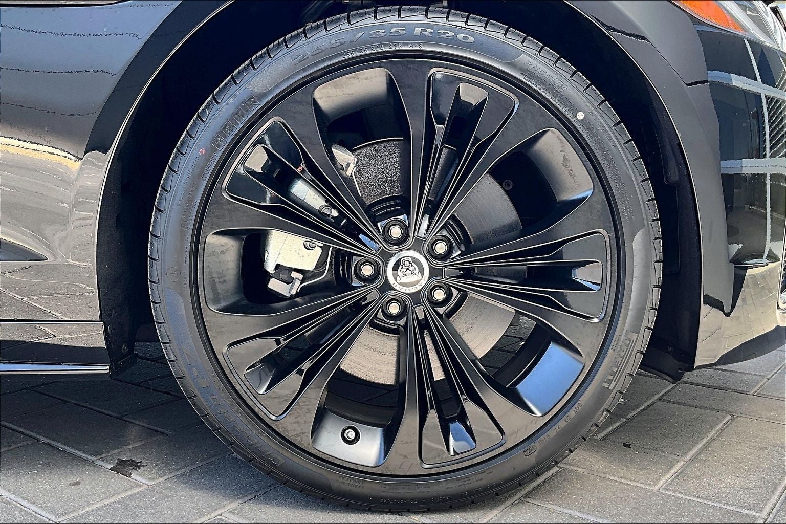 2024 Jaguar XF R-Dynamic SE