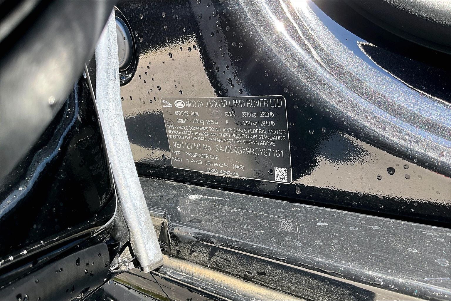 2024 Jaguar XF R-Dynamic SE