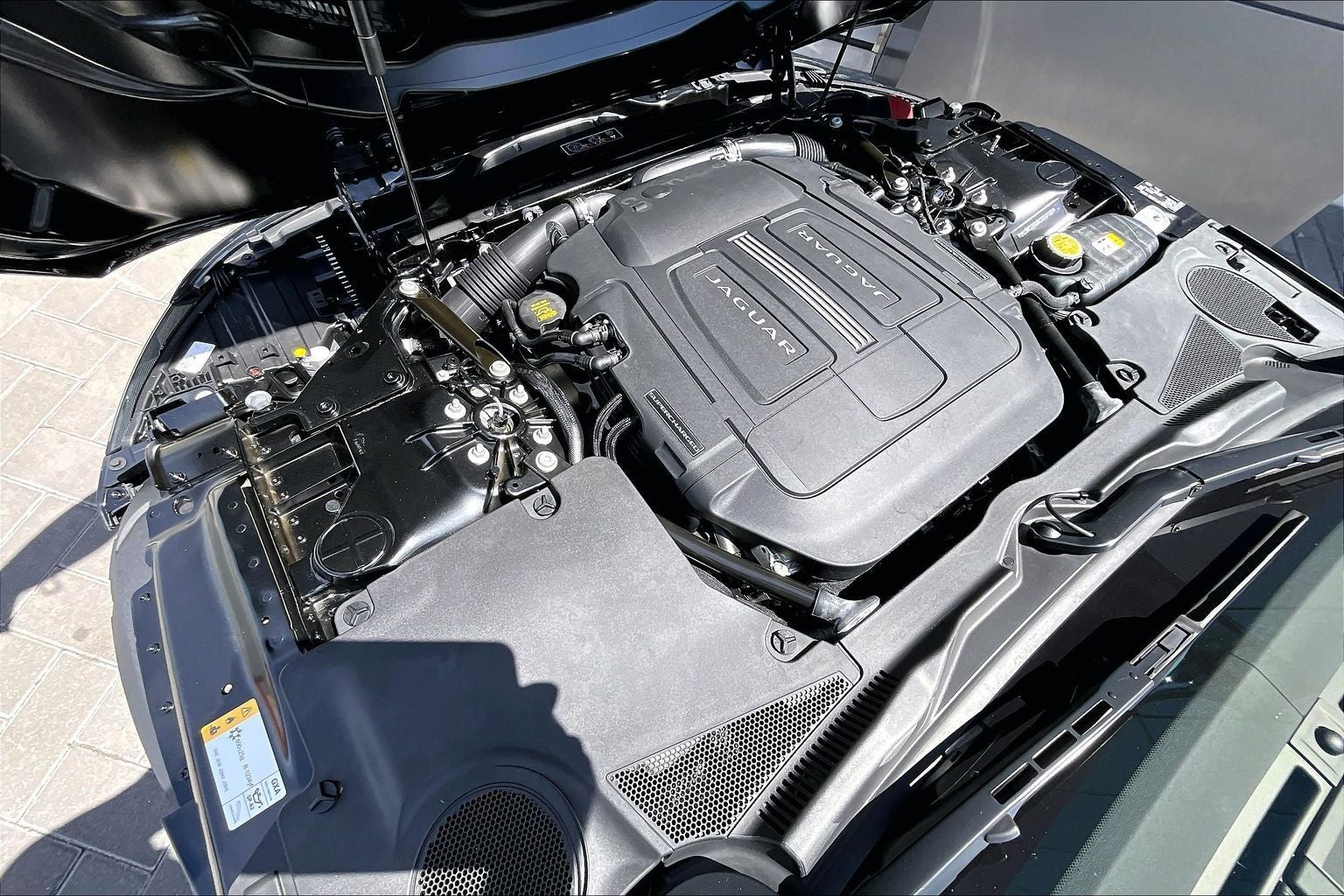 2024 Jaguar F-TYPE P450