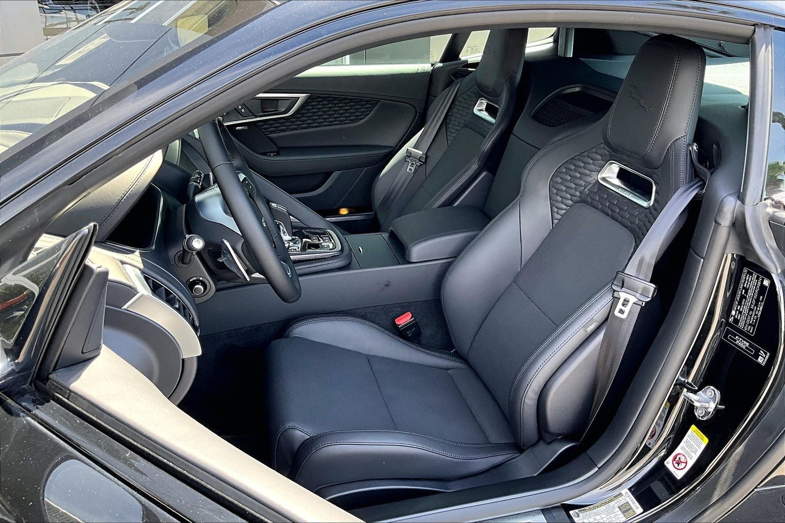 2024 Jaguar F-TYPE P450