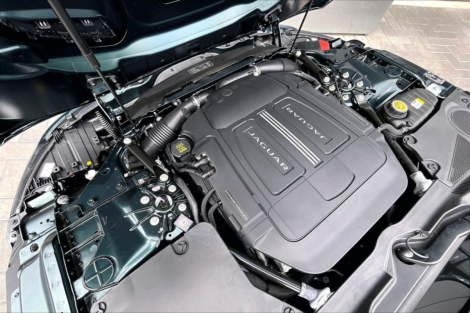 2024 Jaguar F-TYPE P450