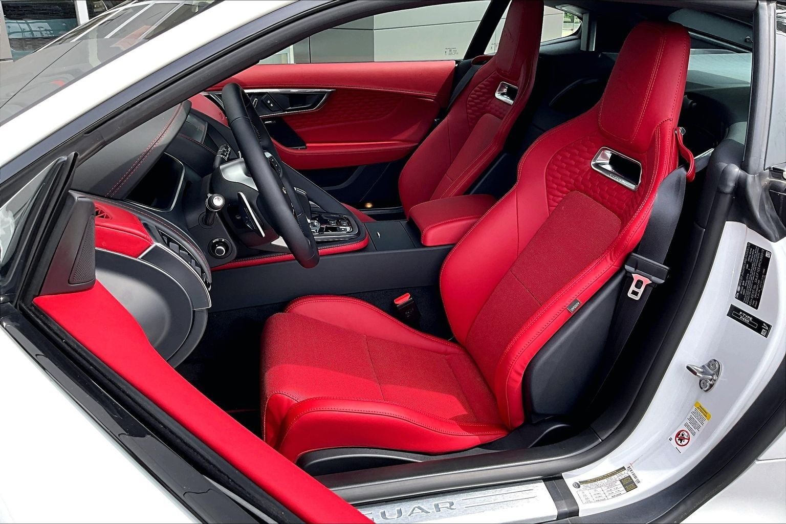 2024 Jaguar F-TYPE P450