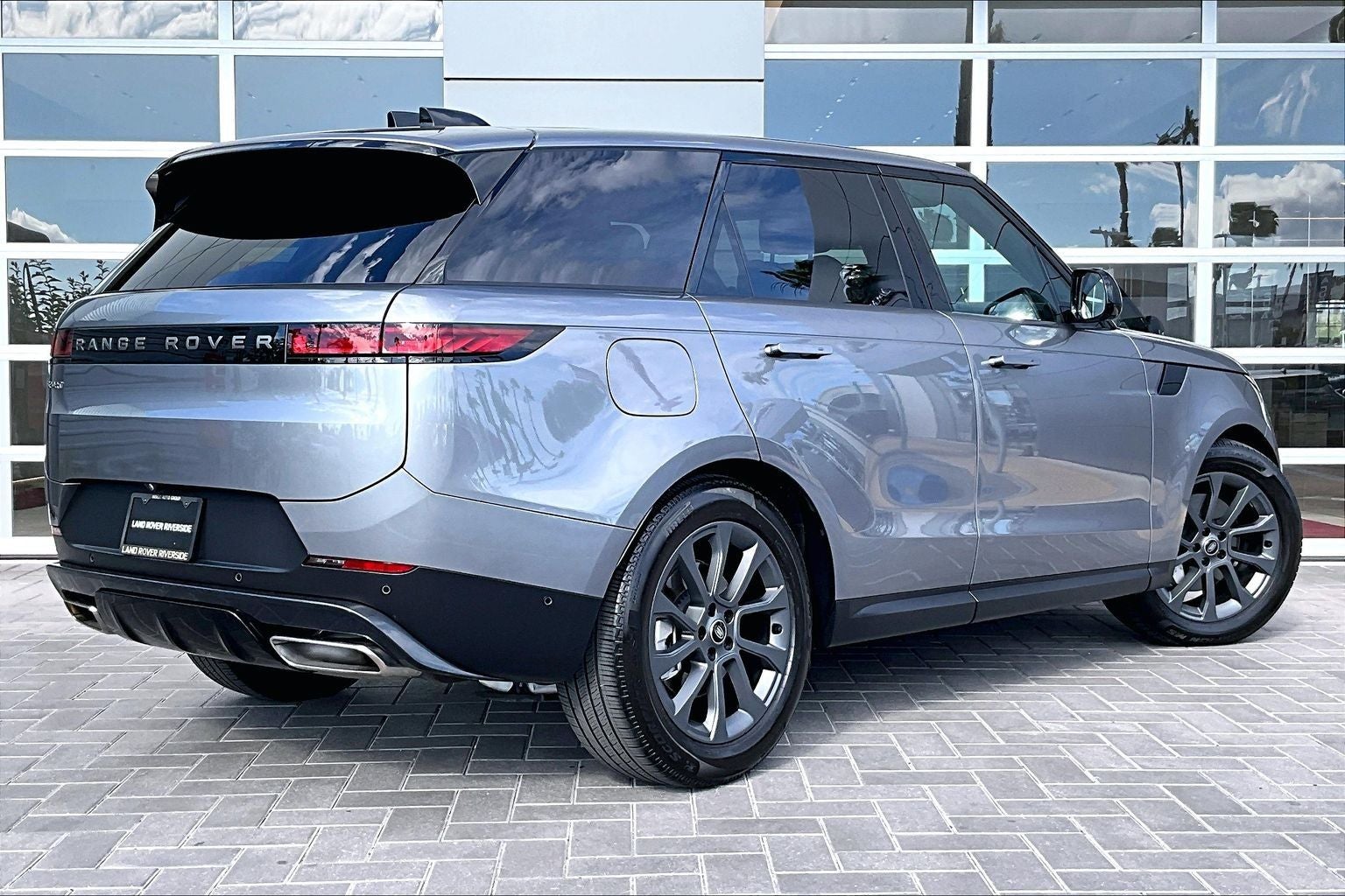 2025 Land Rover Range Rover Sport S