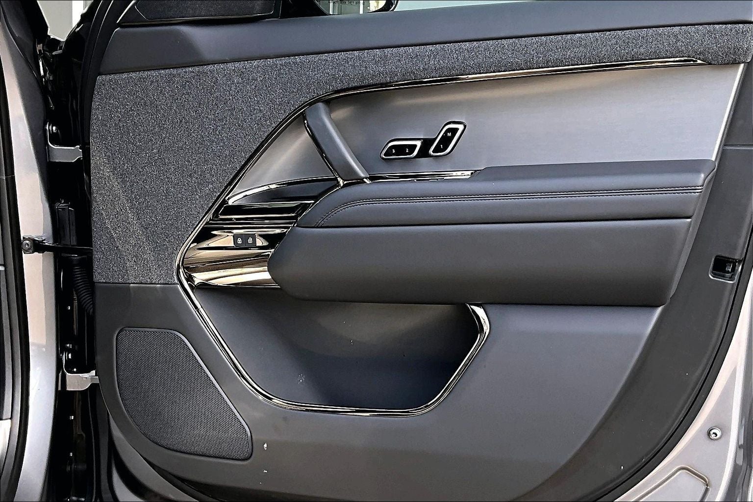 2025 Land Rover Range Rover Sport S