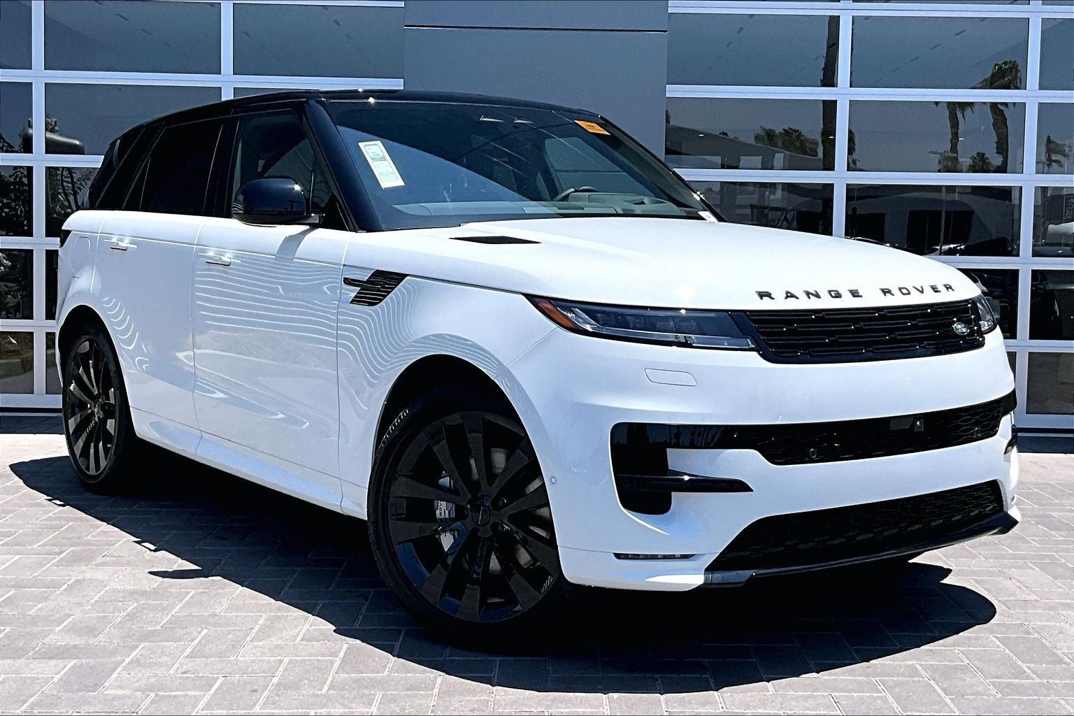 2026 Land Rover Range Rover Sport Plug-in Hybrid Dynamic SE