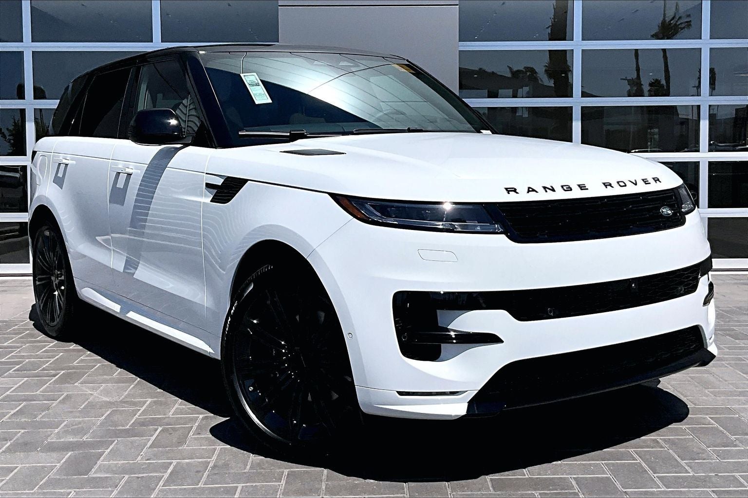 2026 Land Rover Range Rover Sport Plug-in Hybrid Dynamic SE