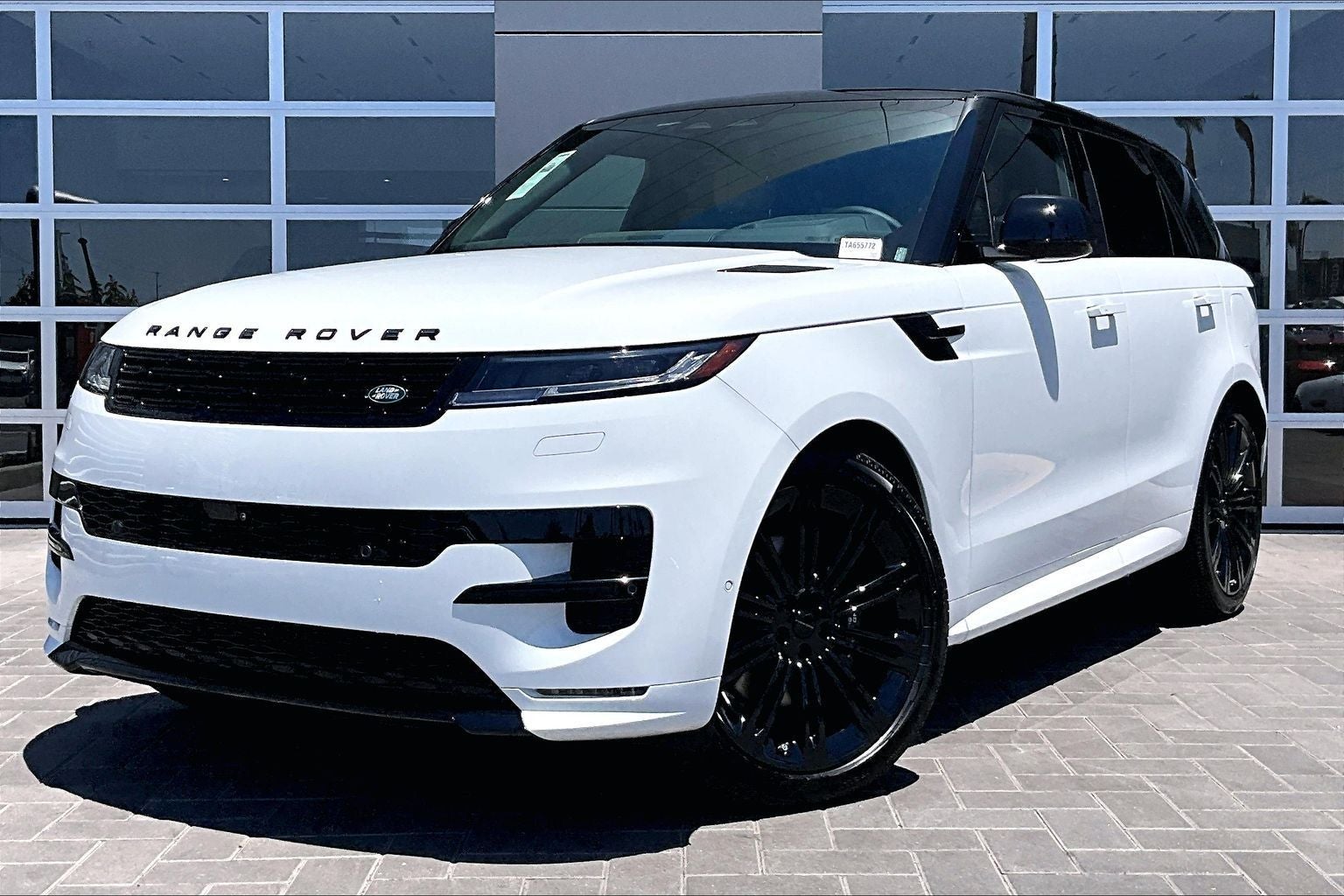 2026 Land Rover Range Rover Sport Plug-in Hybrid Dynamic SE