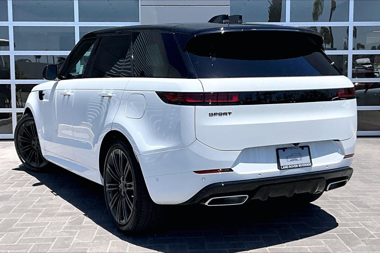 2026 Land Rover Range Rover Sport Plug-in Hybrid Dynamic SE