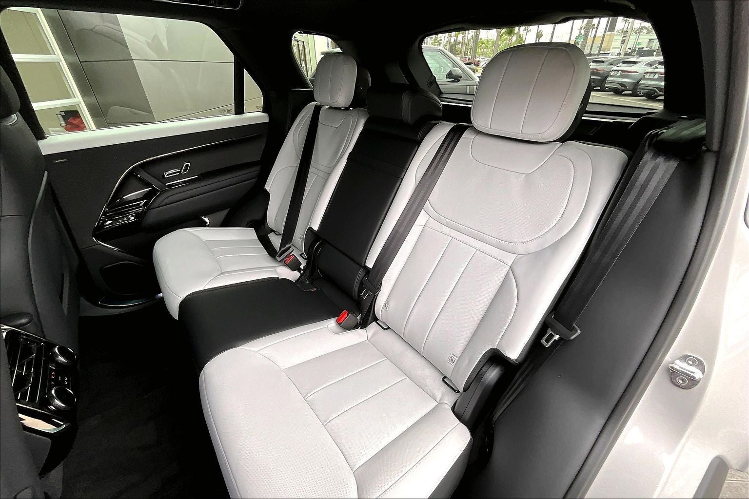 2026 Land Rover Range Rover Sport Plug-in Hybrid Dynamic SE