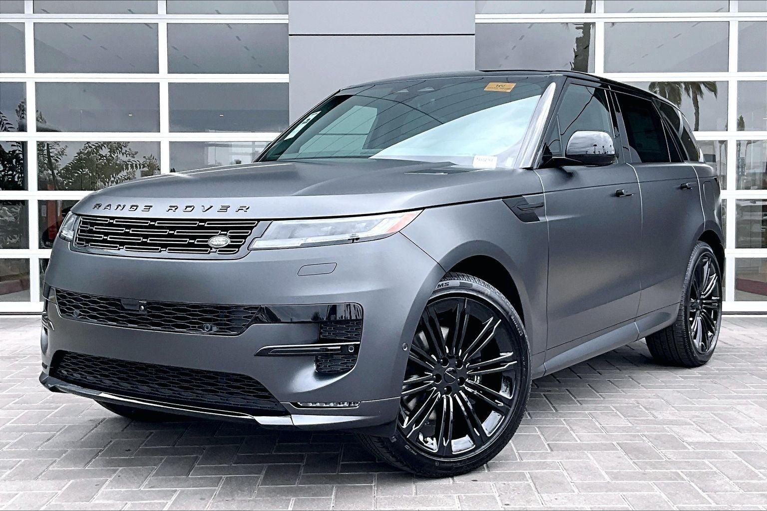 2026 Land Rover Range Rover Sport Plug-in Hybrid Dynamic SE
