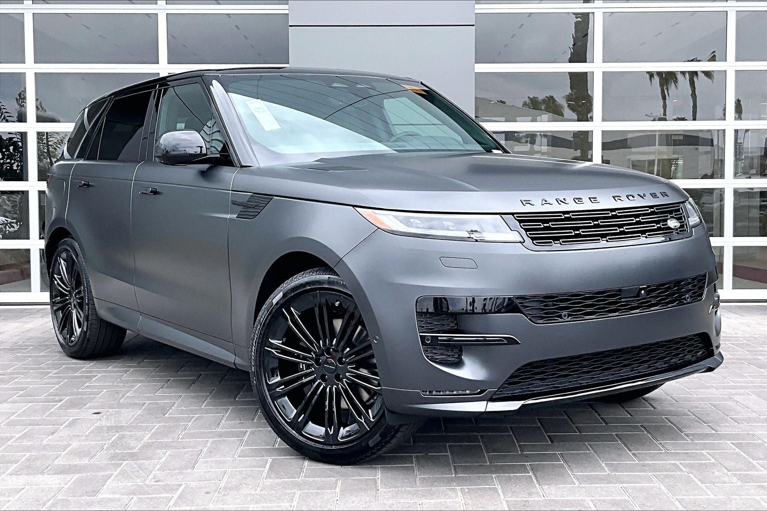 2026 Land Rover Range Rover Sport Plug-in Hybrid Dynamic SE