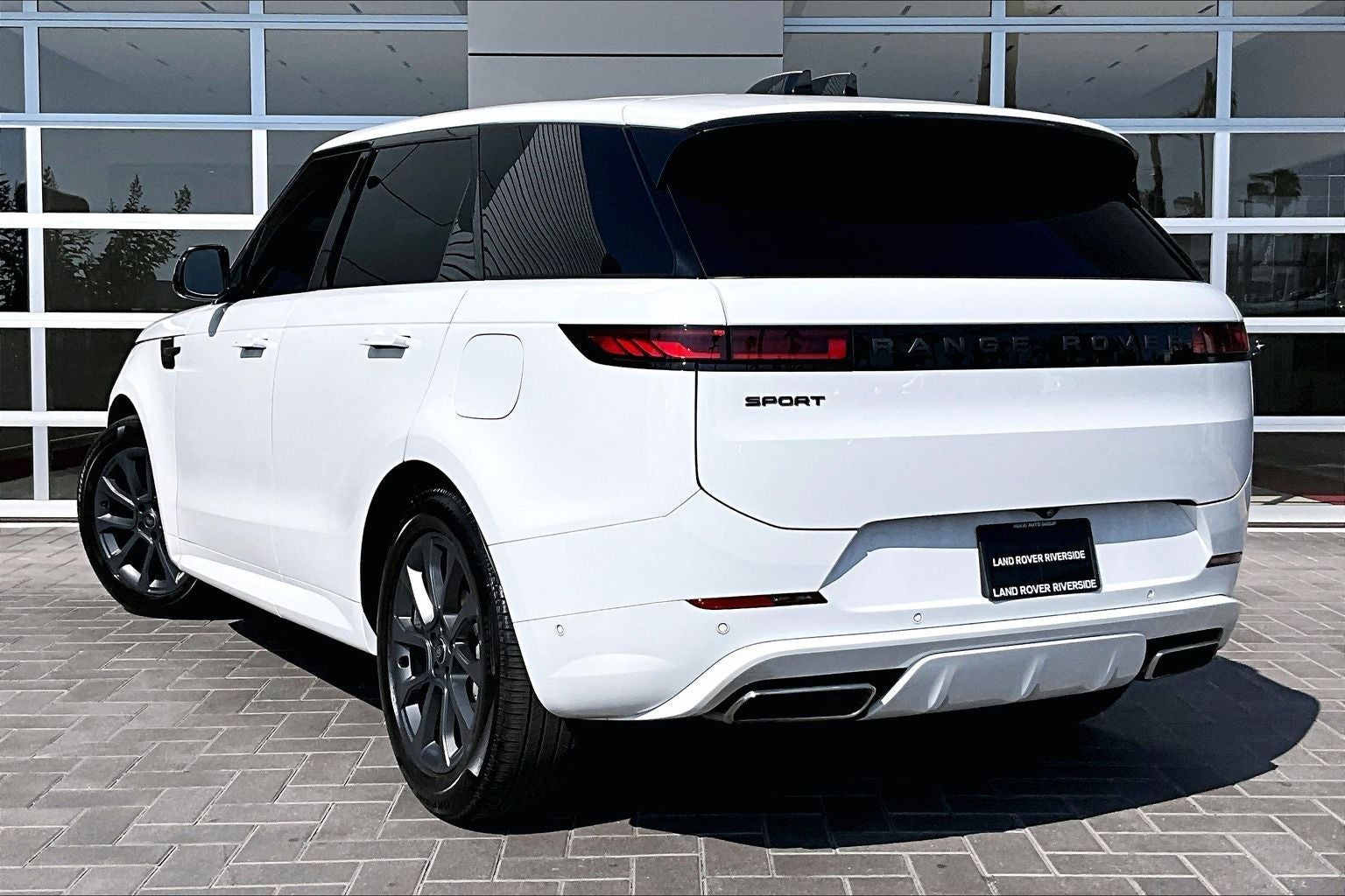 2025 Land Rover Range Rover Sport Plug-in Hybrid Dynamic SE