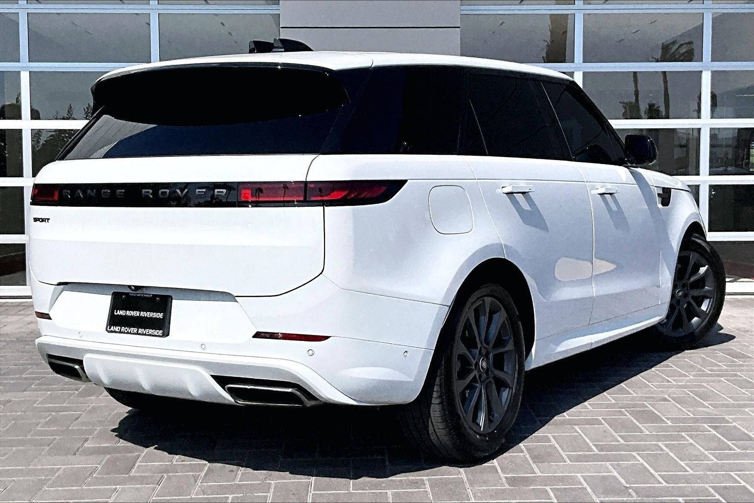 2025 Land Rover Range Rover Sport Plug-in Hybrid Dynamic SE